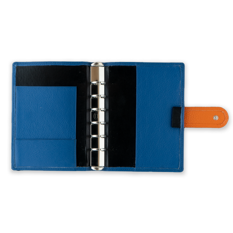 Das Bunte Ringbuch in Blau mit austauschbarer Lasche offen Das Bunte Ringbuch in Blau mit austauschbarer Lasche offen