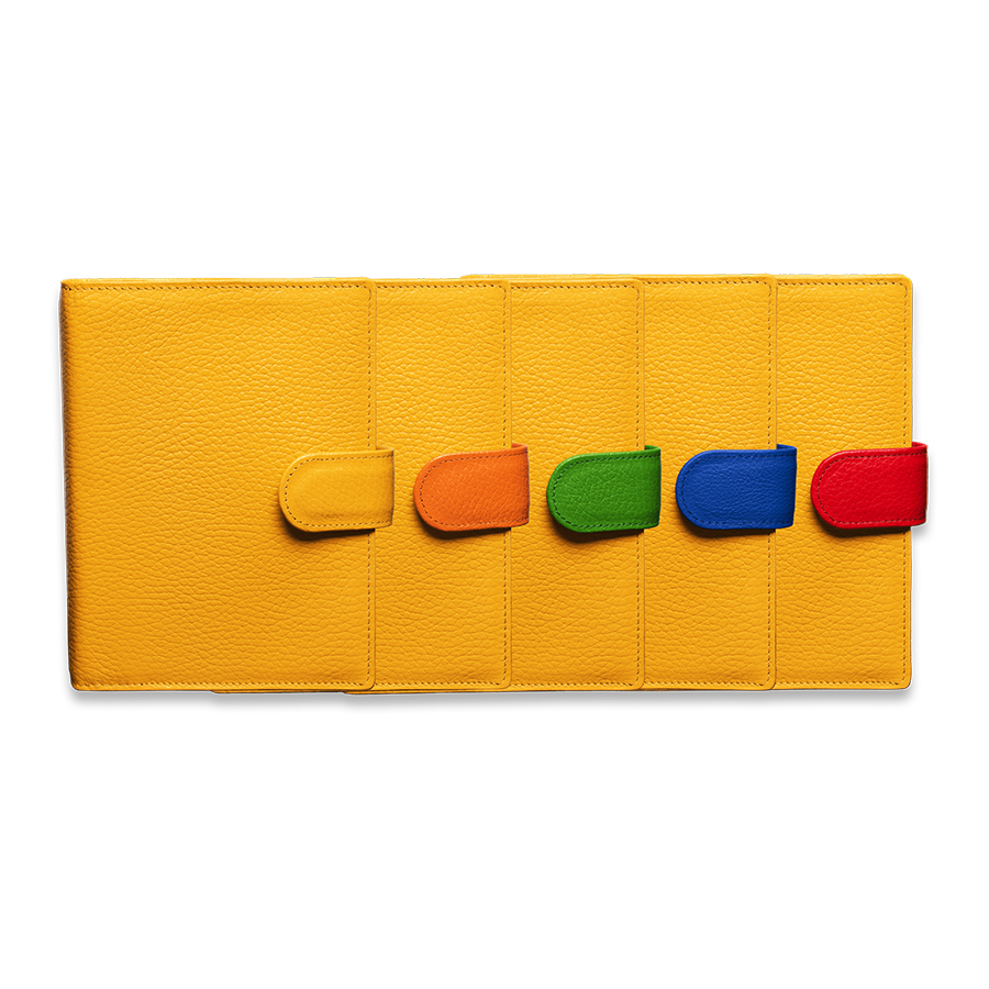 Das Bunte Ringbuch in Gelb mit bunten austauschbaren Laschen Das Bunte Ringbuch in Gelb mit bunten austauschbaren Laschen