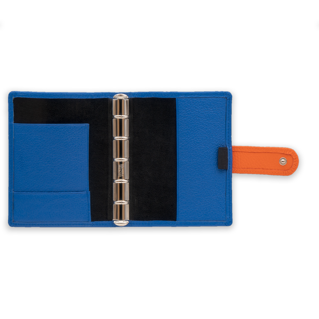 Das Bunte Ringbuch blau mit roter austauschbarer Lasche offen Das Bunte Ringbuch blau mit roter austauschbarer Lasche offen