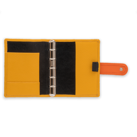 Das Bunte Ringbuch in Gelb mit blauer Lasche offen Inhalt Das Bunte Ringbuch in Gelb mit blauer Lasche offen Inhalt