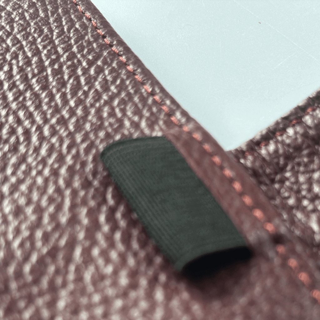 Lederringbuch „CONNECTION“ in Bordeaux – markantes Leder mit eleganter Tiefe - ORG-Verlag Berlin